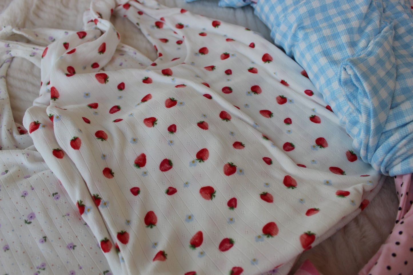 The Picnic Top (White Strawberry)